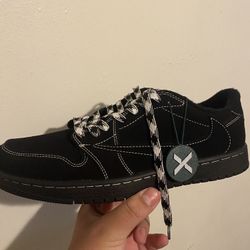 Black Phantoms Size 11