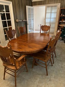 OAK TABLE, SOLID OAK
