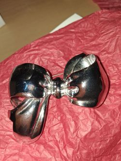 Large Silver Manet Brooch Pin