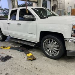 22 Inch Rims And Brand New Tires For Sale