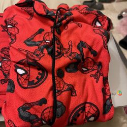 Marvel Spiderman 2 Piece Long sleeved Pajamas Boys Size 10-12. $7 Or Best Offer