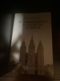 Ron Rhodes and 1 more El Mormonismo a lalLuz de la Biblia (Spanish Edition)
