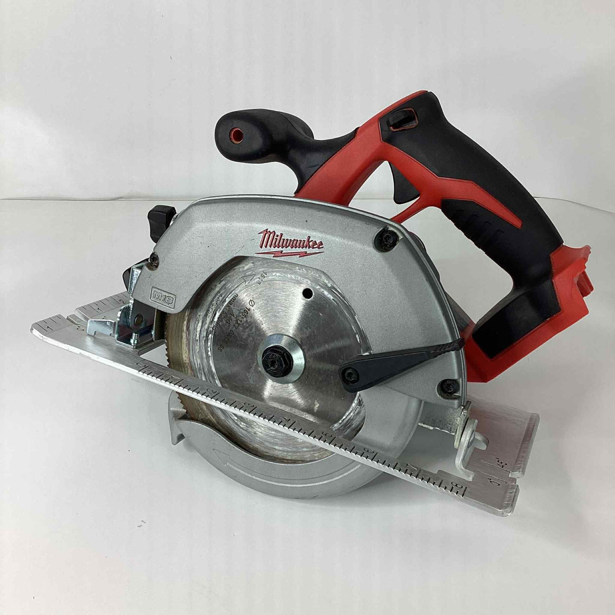 Milwaukee 2630-20 M18 18V Cordless 6-1/2" Circular Saw (TOOL ONLY)