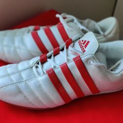 Adidas Tennis Women's Size 6. NEW Condition