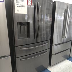 New Samsung - 22.6 cu. ft. 4-Door French Door Counter Depth Smart Refrigerator with FlexZone Drawer