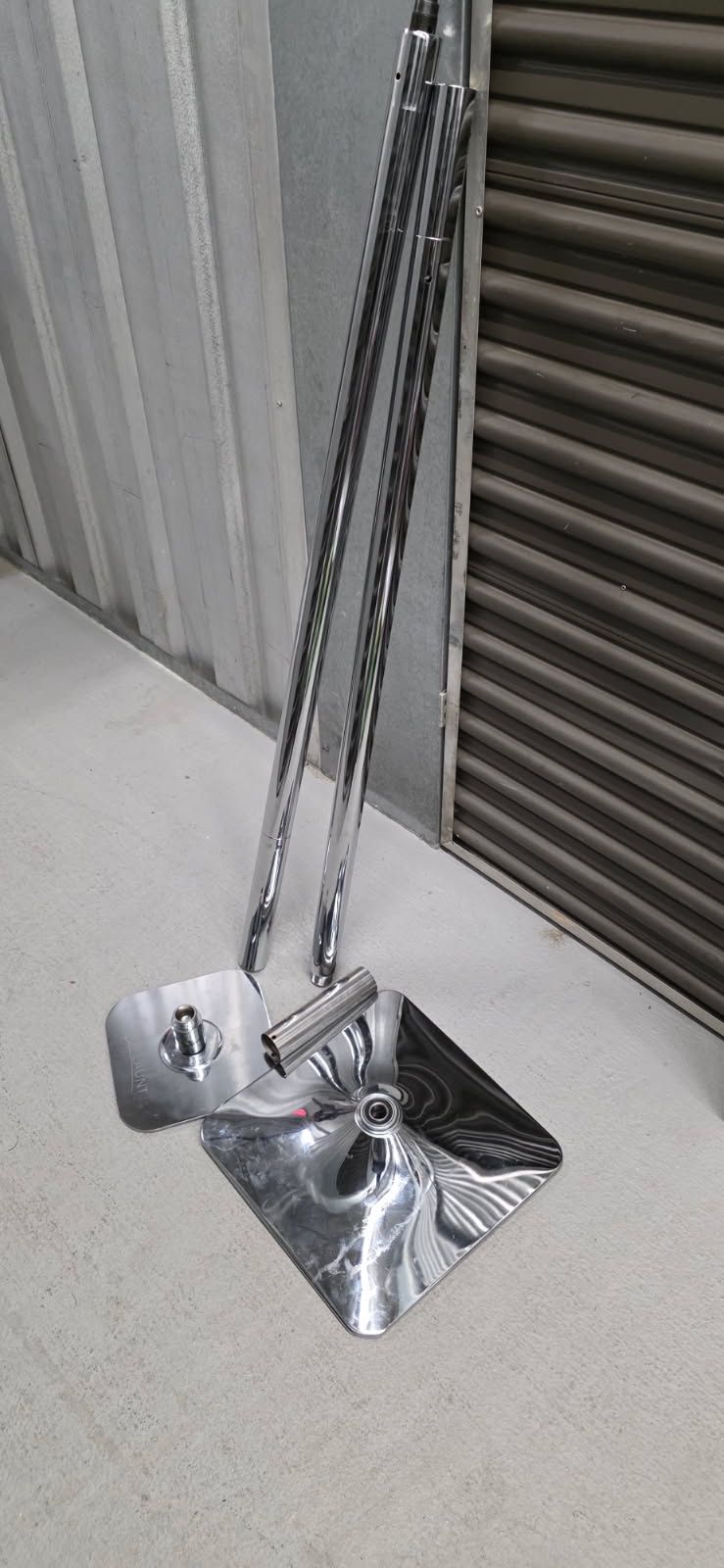 Pole