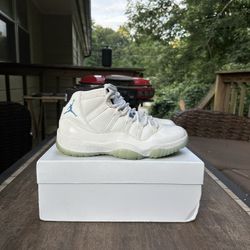 Jordan 11 legend blue