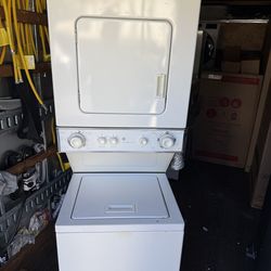Electric laundry center (220v)