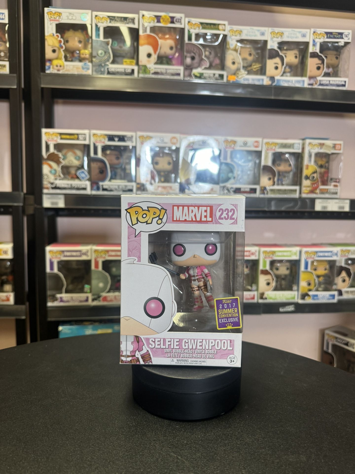 Funko Pop! Selfie Gwenpool #232 Vinyl Figure Marvel Spider-Man 2017 Summer Conv