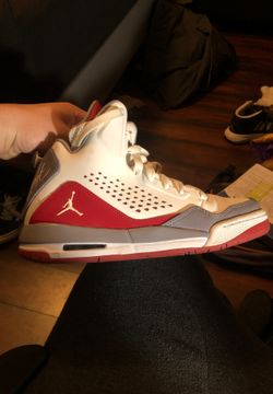 Air Jordan’s for sale! Size 5.5y , 30$