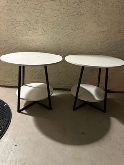 2 Side Tables