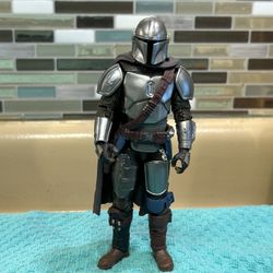 6-inch action figure of Din Djarin from The Book of Boba Fett/ Black Series