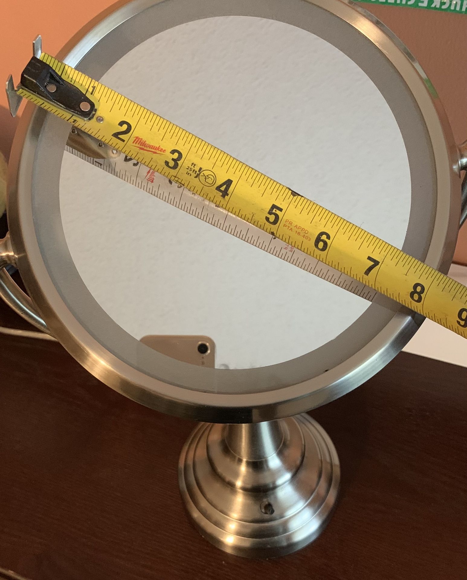 2 sides Makeup mirror with lights 1X and 10X Pick up in Mebane NC