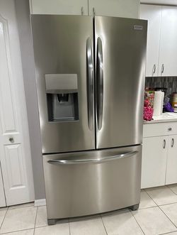 REFRIGERATOR