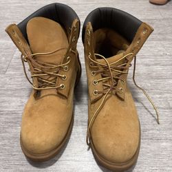 Men’s Timberland Boots Size 9