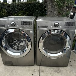 LG Washer and Electric Dryer Set