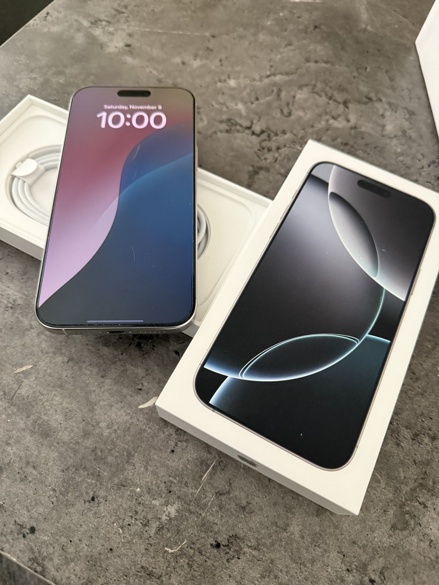 iPhone 16 Pro Max 512gb White UNLOCKED