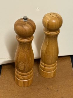 Bamboo Salt and Pepper Shaker Grinder Set