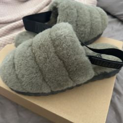 Ugg Slippers 