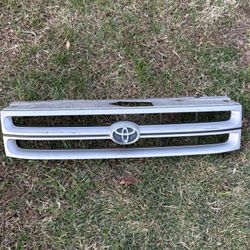 USED Toyota Tercel Radiator Grille 1992, 1993, 1994