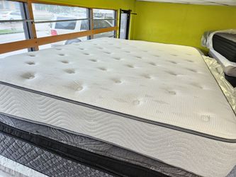 Mattress and box spring queen size