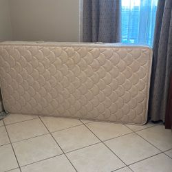 Single Mattress And Box Spring 