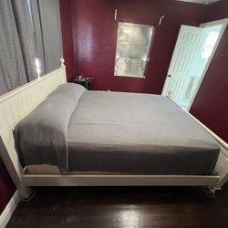 Bed Frame Queen Size White 