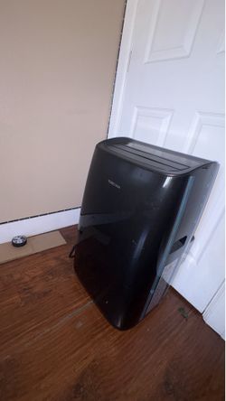 Toscana TAC08CHPD/MW 8,000 BTU Portable Heater & Air Conditioner - Black