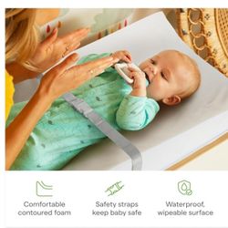 **BRAND NEW** Munchkin Secure Grip Baby Diaper Changing Pad