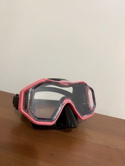 Pink & Black Diving Mask / Snorkeling Goggles