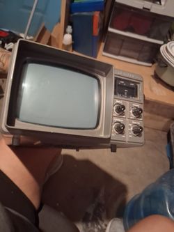 Bentley portable TV