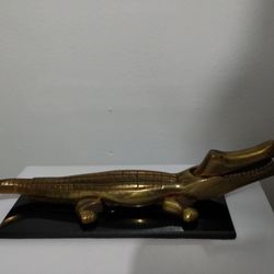 MID CENTURY - VINTAGE BRASS ALLIGATOR NUTCRACKER - SCULPTURE 13"×4"×3"