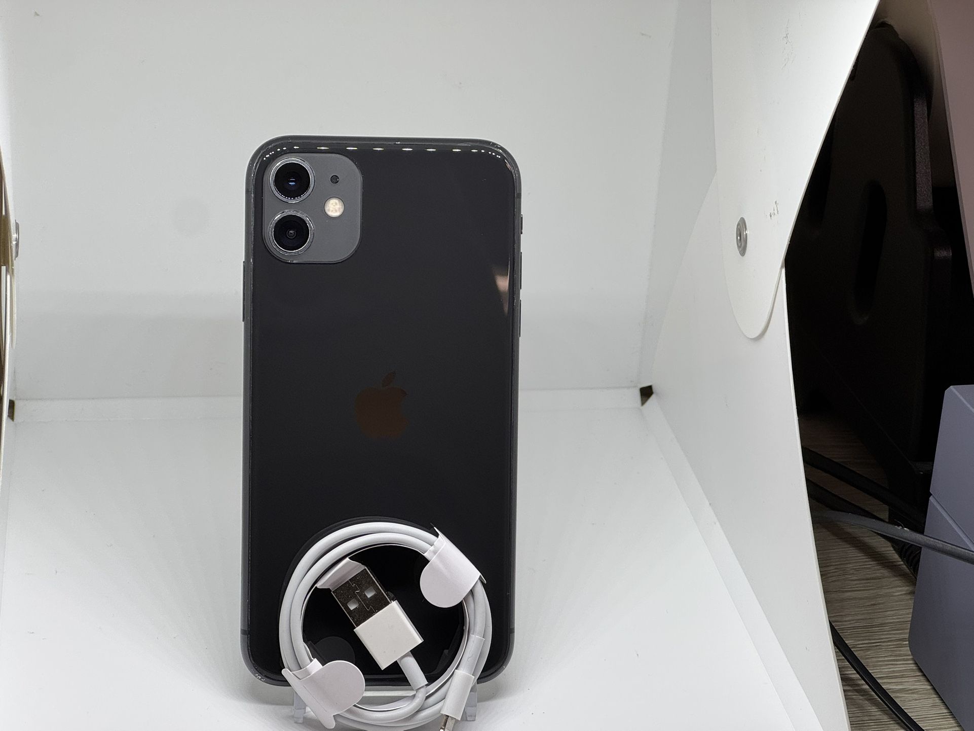 Apple iPhone 11 128gb Black Unlocked