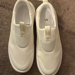 The Mellow Ease size 15 slip-on sneaker by Crocs combines casual style with the brand’s signature comfort innovation, making it an ideal choice for ev