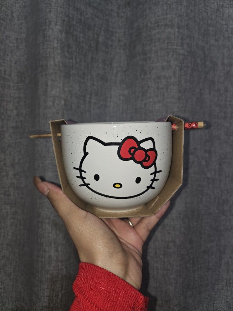 Hello Kitty - Ceramic Bowl + Chopsticks.
