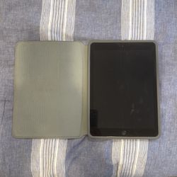 iPad 6th Generation W/ Case 