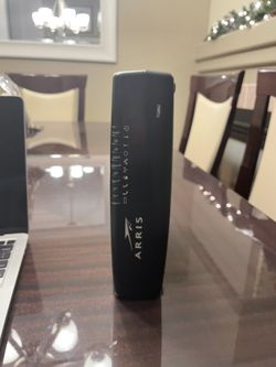 ARRISTOUCHTONE DOCIS 3.0 Residential Gateway Wifi 802.11n 4 PORT ROUTER & 2 Voice Lines TG862G
