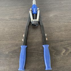PITTSBURGH 17-1/2 in. Hand Riveter 