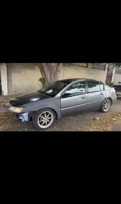 2004 Saturn ION