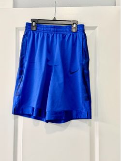NIKE Youth XL Shorts