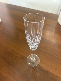 Flute champagne glasses