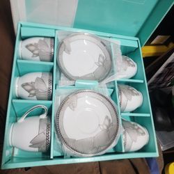 Fine Porcelain 12PC Coffee Cup & Saucer Set