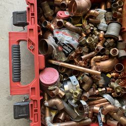 Copper Couplings Full Box All Sizes. Price Is Firm.  Cash only.
