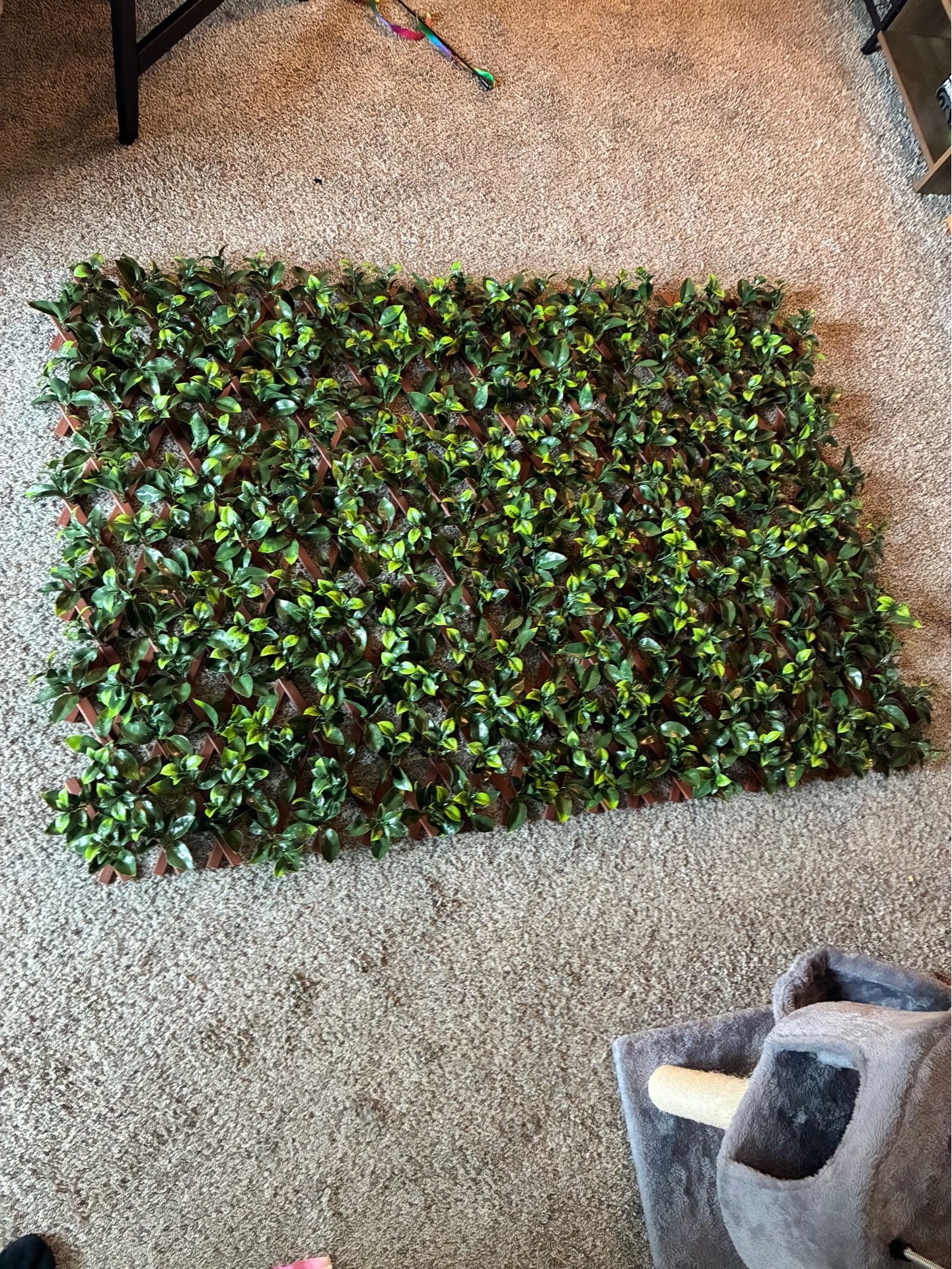 Leaf wall decor