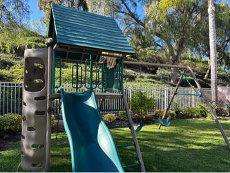 Swing set