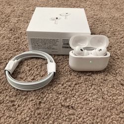 AirPods Pro 2nd Generation with MagSafe Wireless Charging Case (USB-C)...