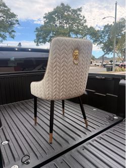Accent Chairs
