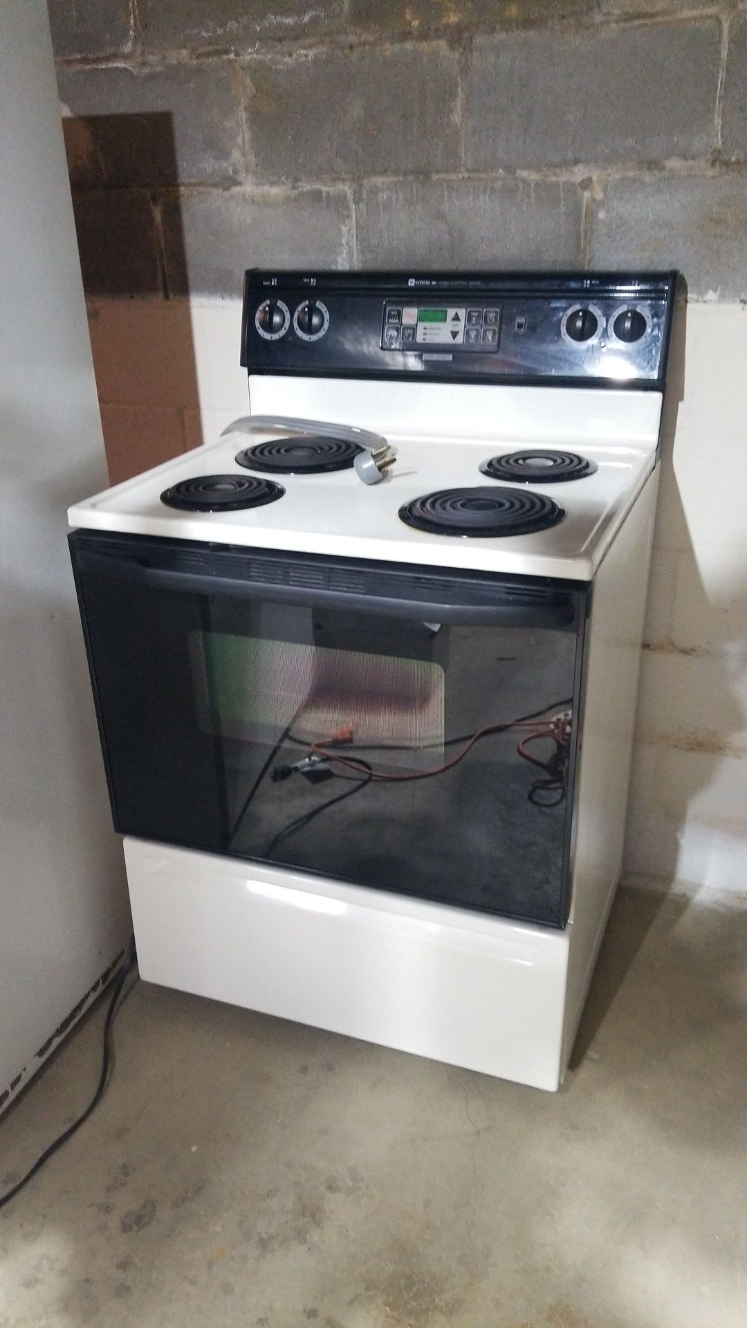 Maytag,Electric stove