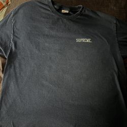Men’s Supreme Shirt Size Xl