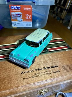 *MADE IN USA* Tootsie Ford County Sedan 